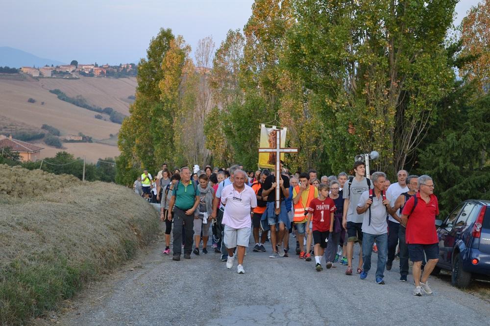 15. 25 agosto 2018 Pellegrini a piedi in arrivo 1