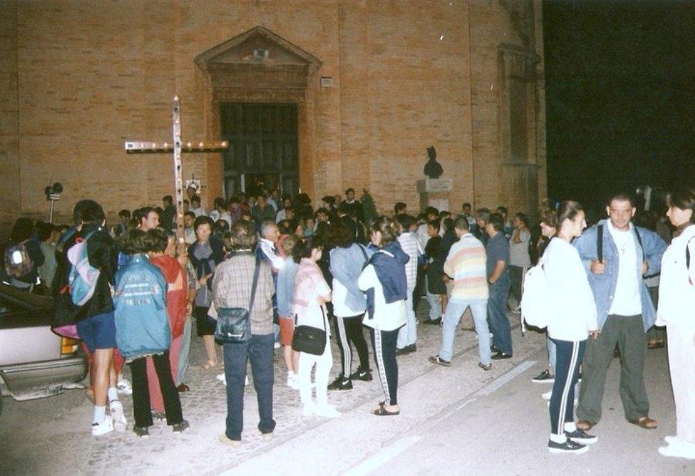 11-Pronti-per-la-partenza-da-Cartoceto-nel-1997.1